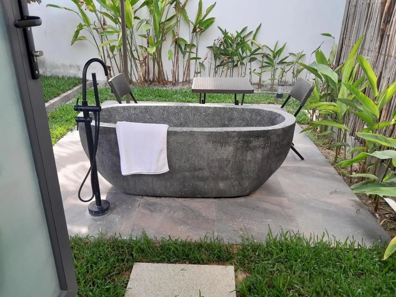 סיהאנוקוויל Ream Yoho Resort