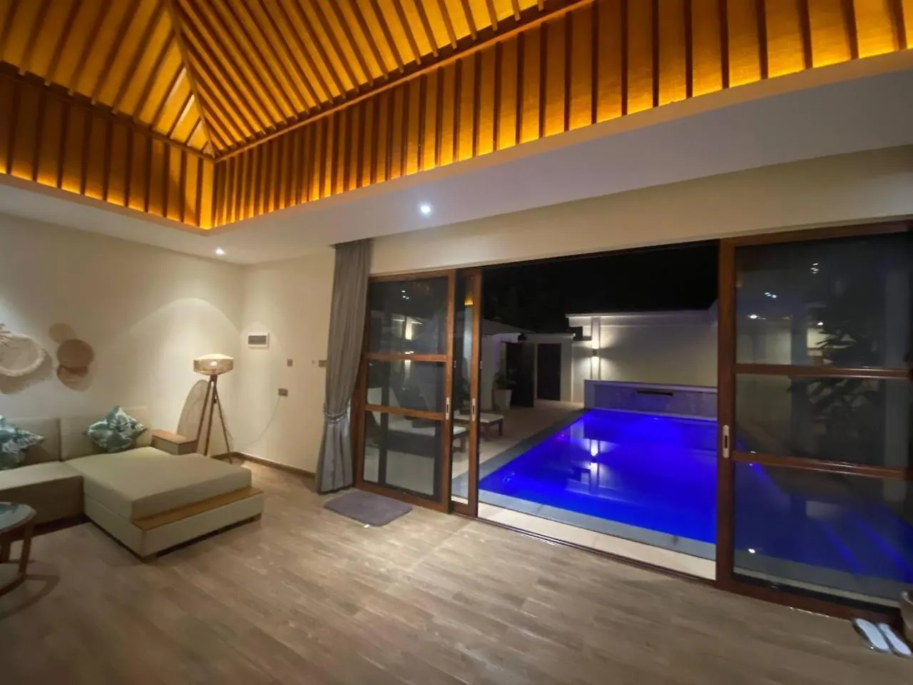 בית הארחה סיהאנוקוויל Ream Yoho Resort